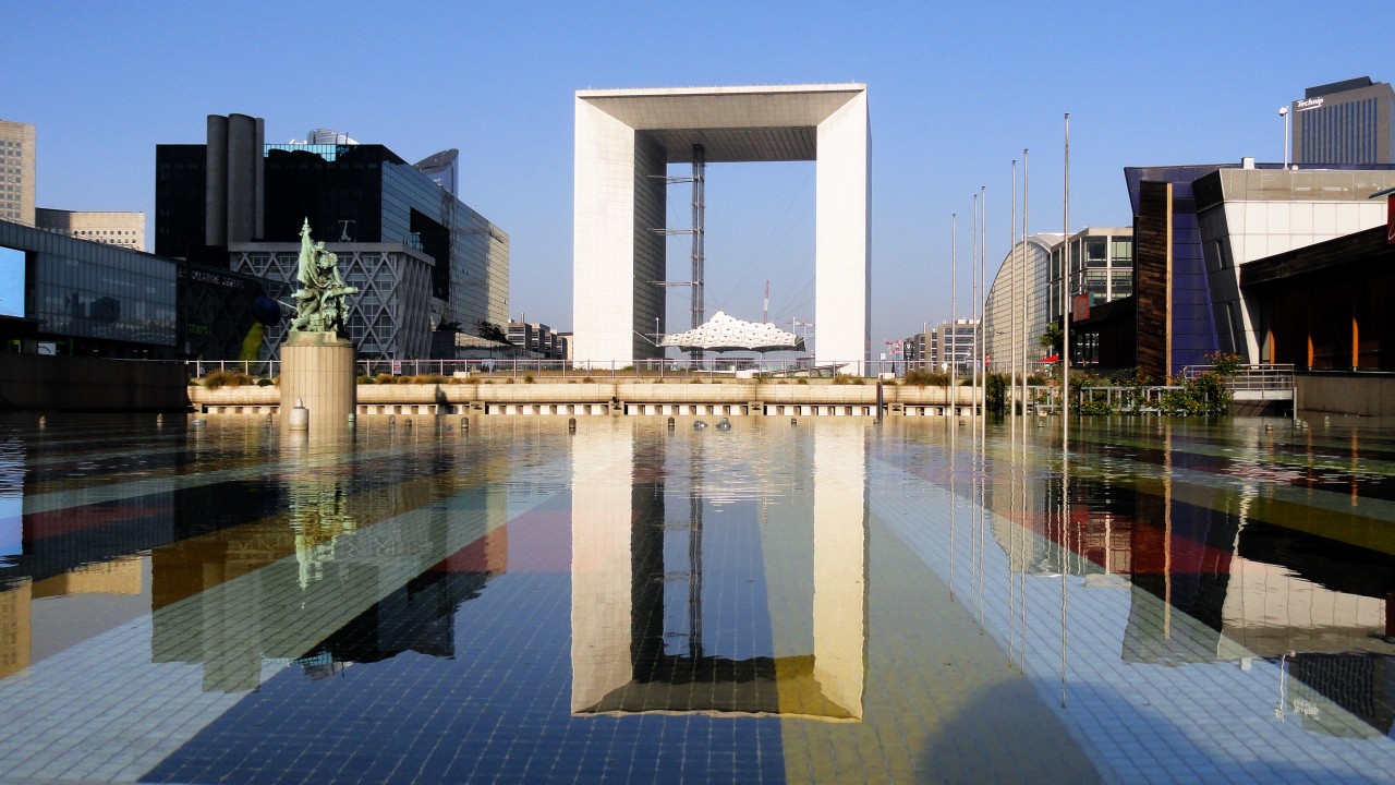 Grande Arche Relaxing Ambient Video of Beautiful Monument in Paris France at Dawn