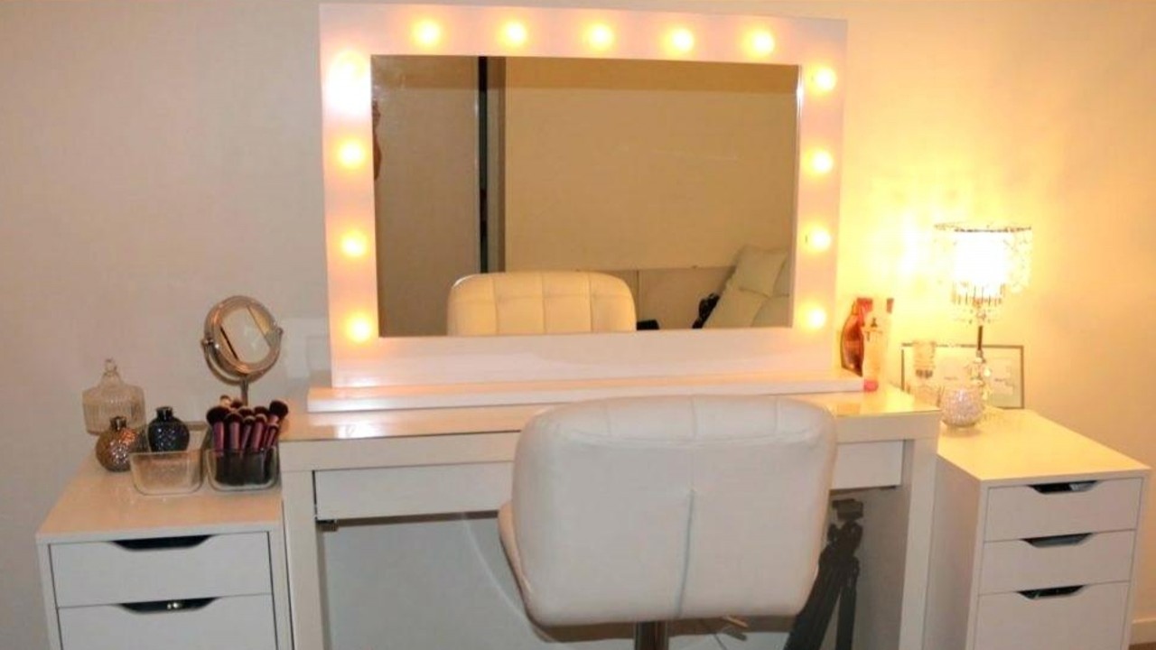 Build a Makeup Vanity Mirror