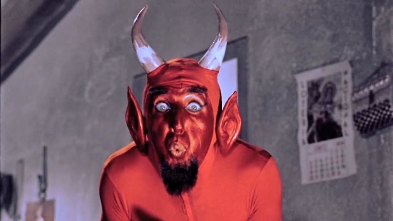 Santa Claus vs The Devil