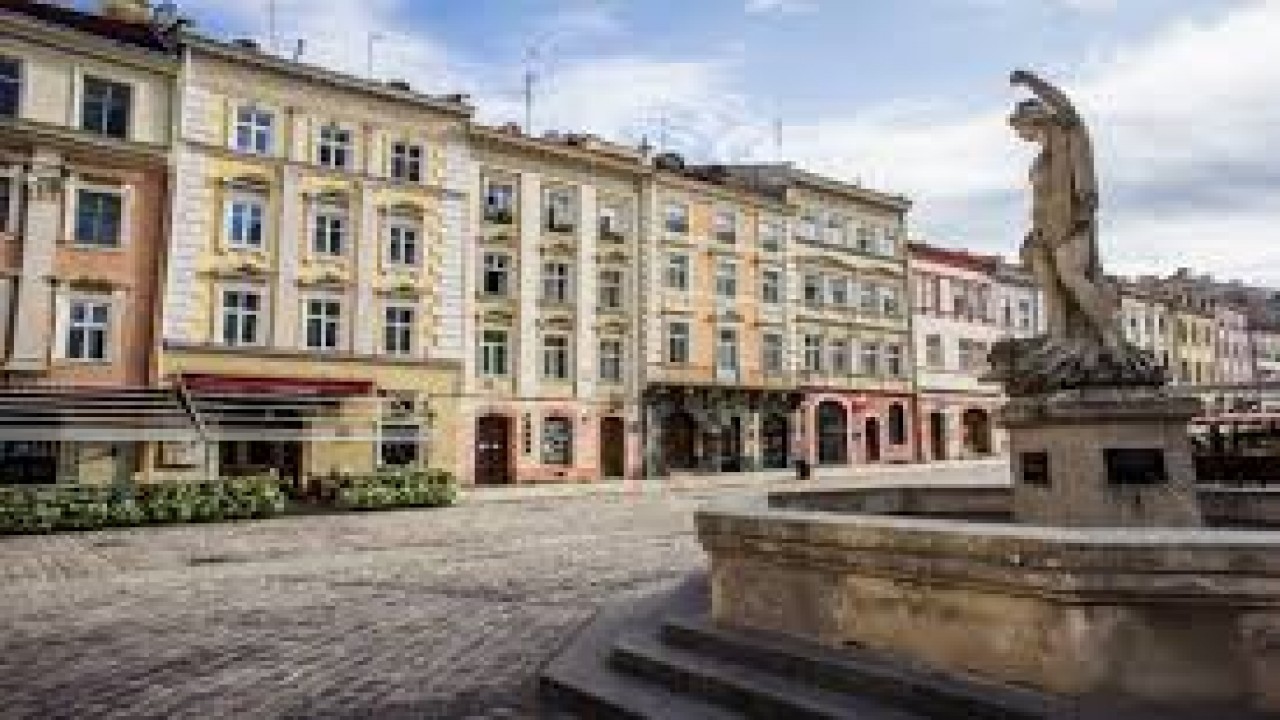 Globe Trekker - Ukraine