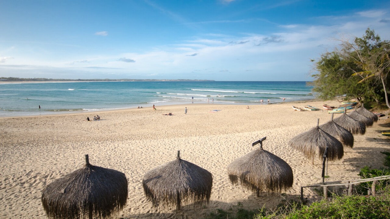 Globe Trekker - Mozambique