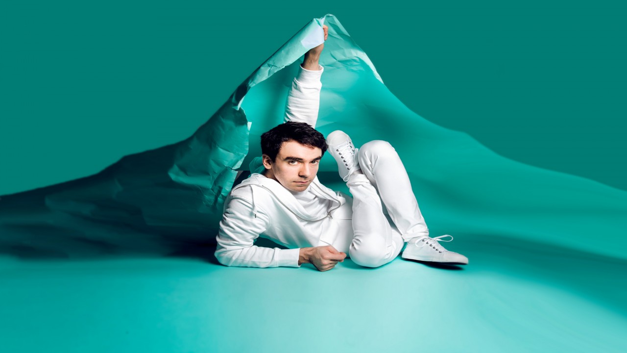 Adam Hess: Seahorse