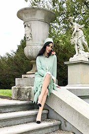 Lady Instagram