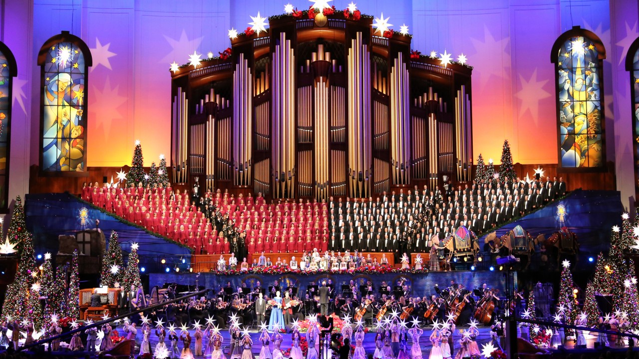 Christmas with the Mormon Tabernacle Choir