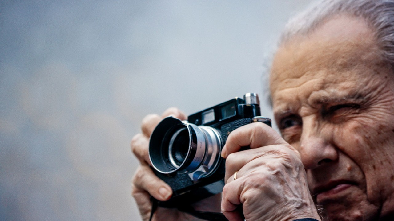 Henri Dauman: Looking Up