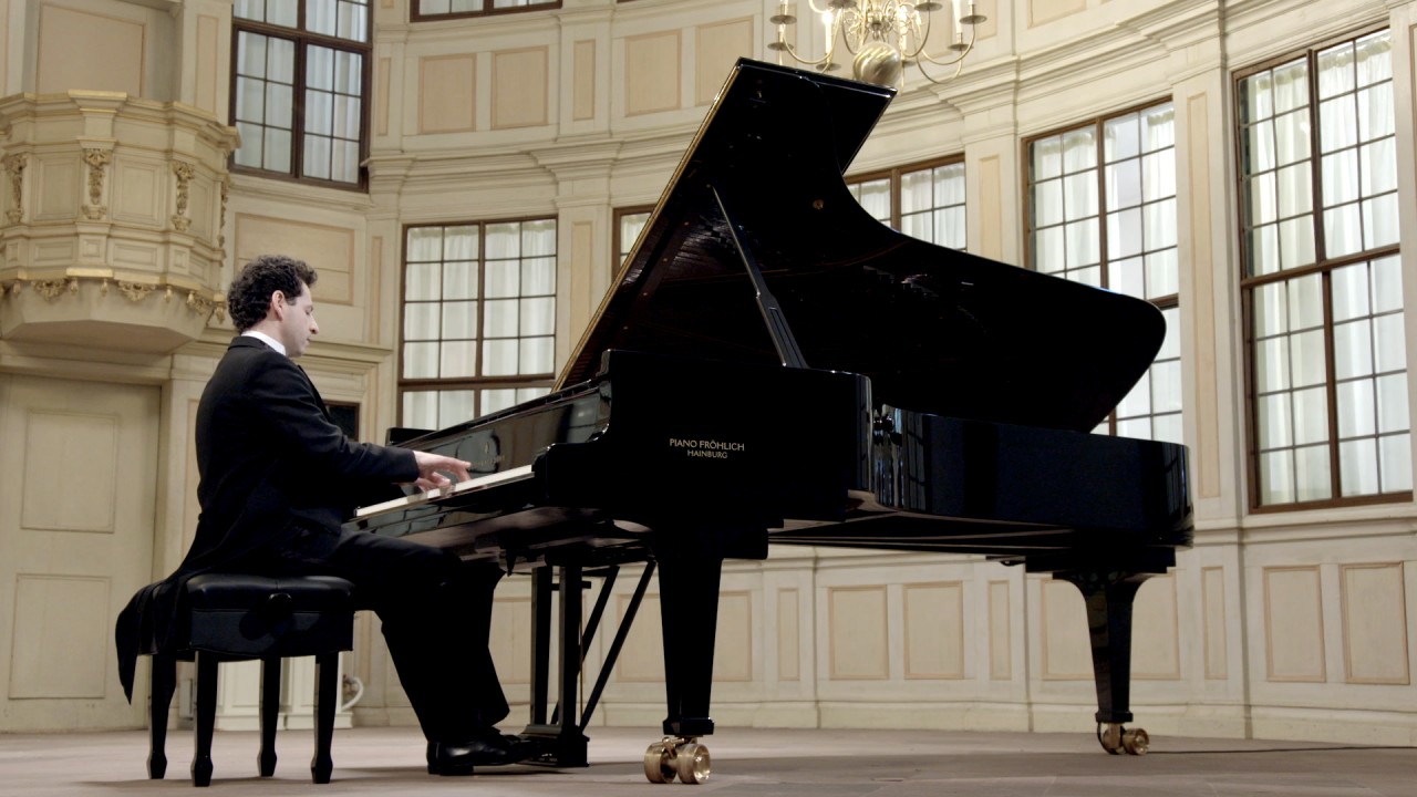 Vadim Chaimovich: Piano Recital. Mozart, Tchaikovsky, Grieg, Liszt