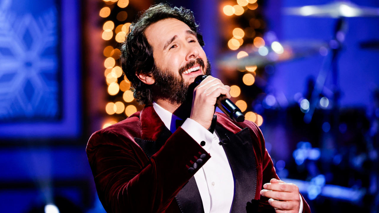 Josh Groban & Friends Go Home for the Holidays