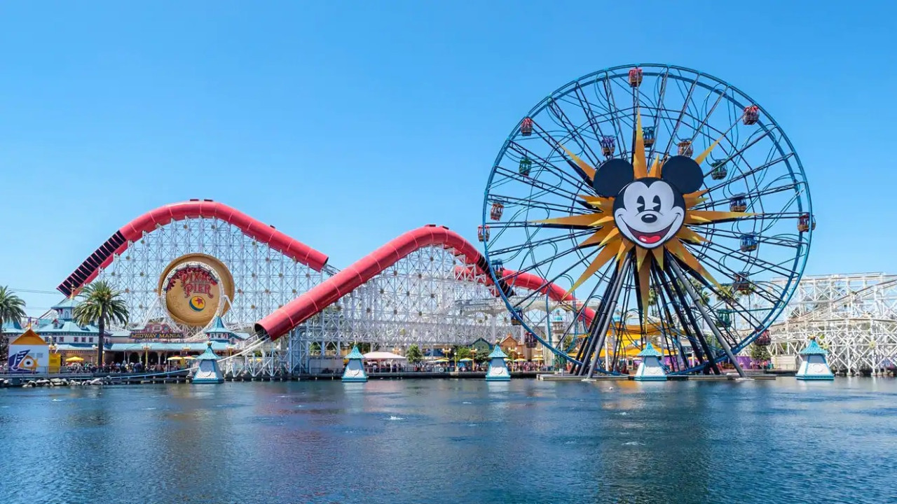 Incredicoaster | Disneyland Resort
