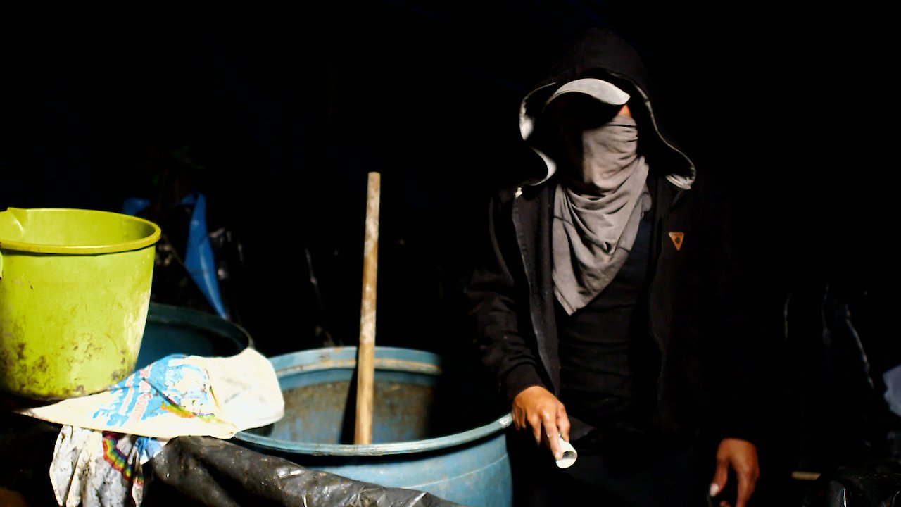 Crisis in Cocaine Valley