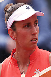 V. Kudermetova / E. Mertens - E. Alexandrova / P. Stearns