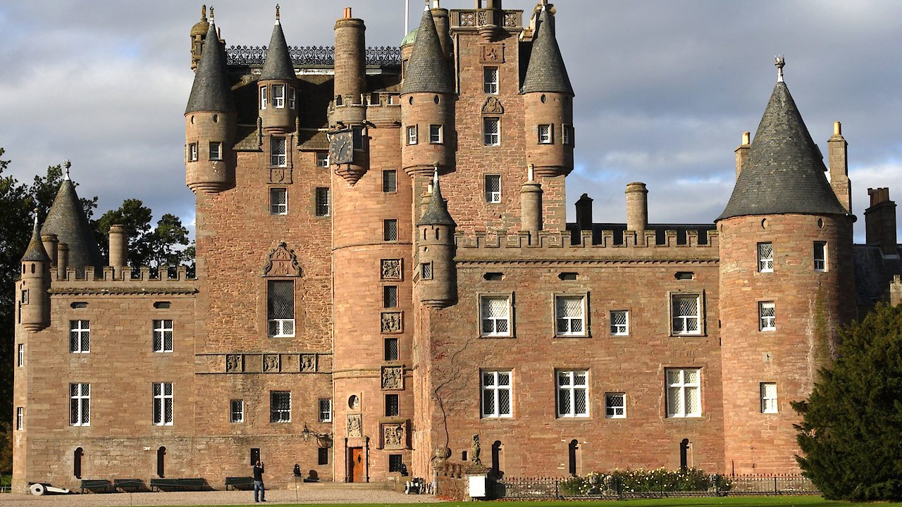 Glamis Castle: A Royal Residence