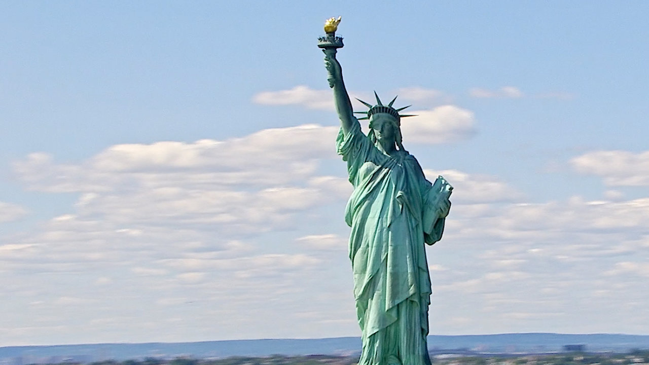 Hoping For a Better Life - Europeans in the USA