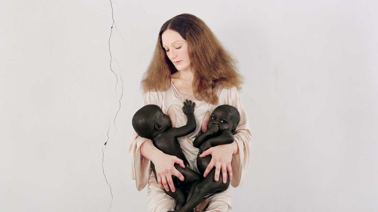 Art Star And The Sudanese Twins
