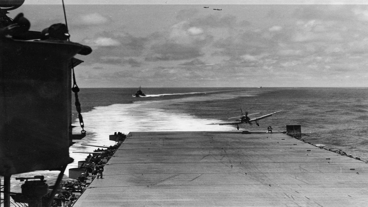 Crusade in the Pacific:The Navy Holds