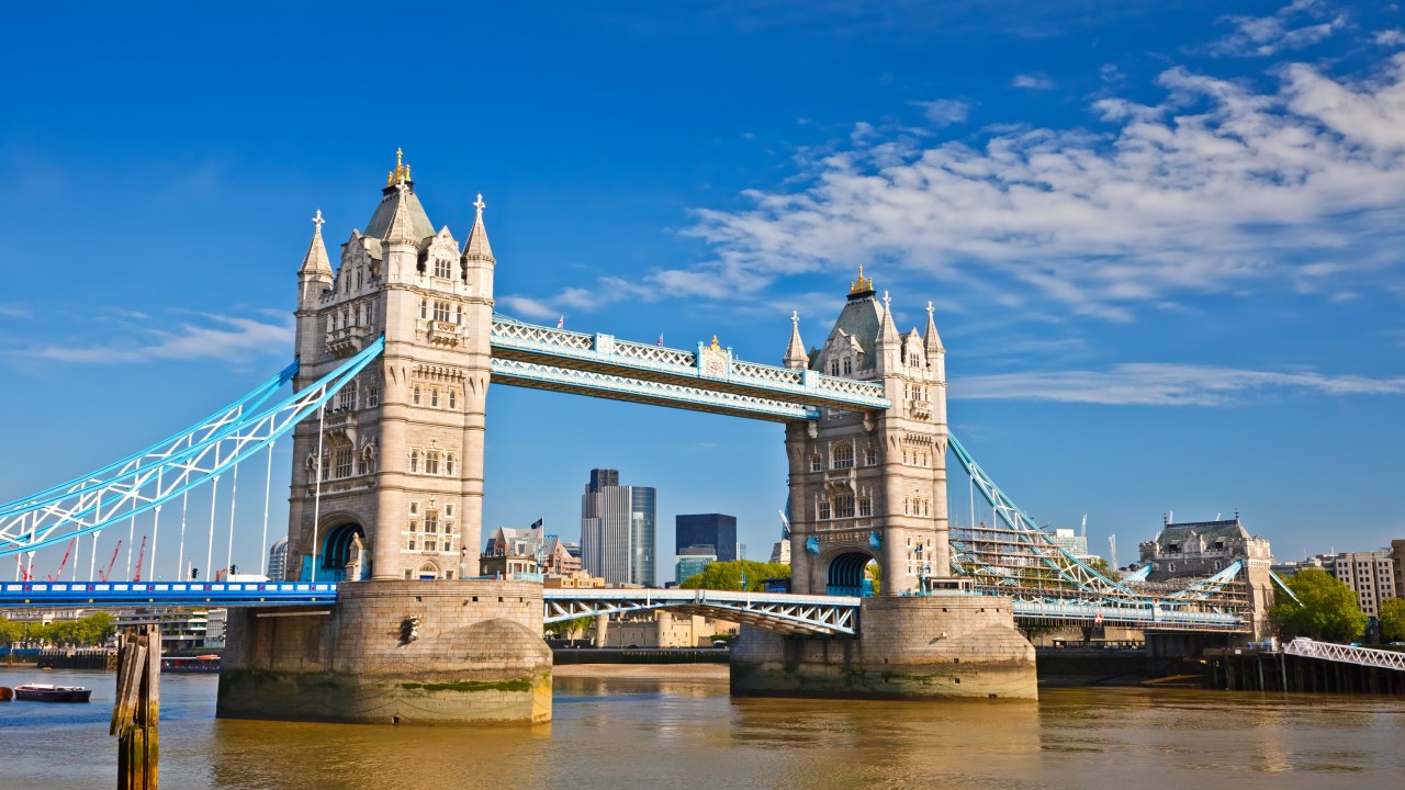 Naxos Scenic Musical Journeys: London - A Musical Tour of London and Oxford
