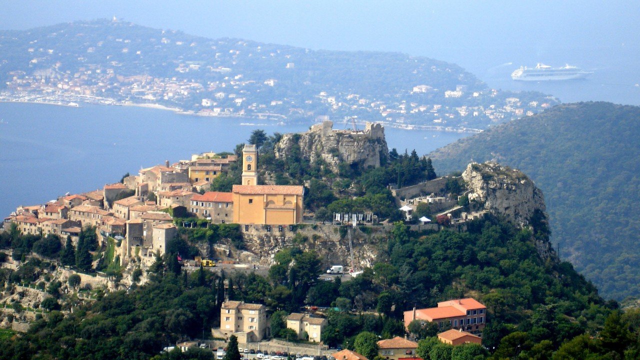 Global Treasures: Eze