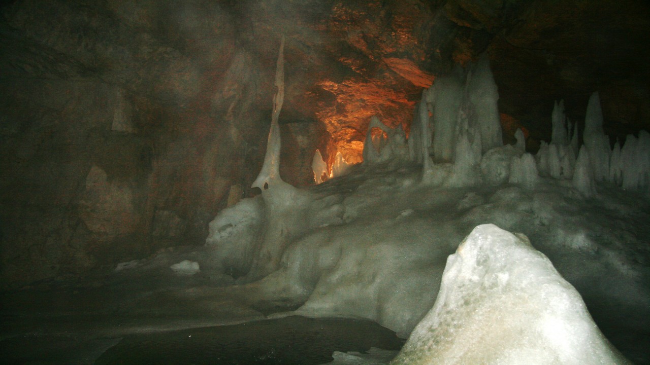 Nature Wonders: Dachstein Caves