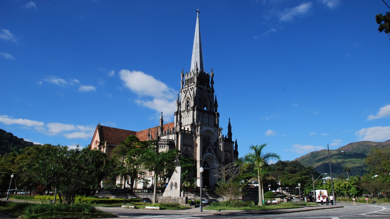 Global Treasures PETROPOLIS