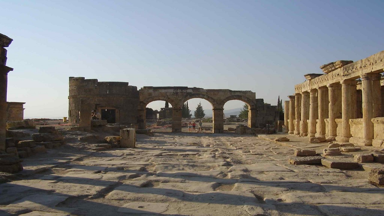 Global Treasures HIERAPOLIS PAMUKKALE
