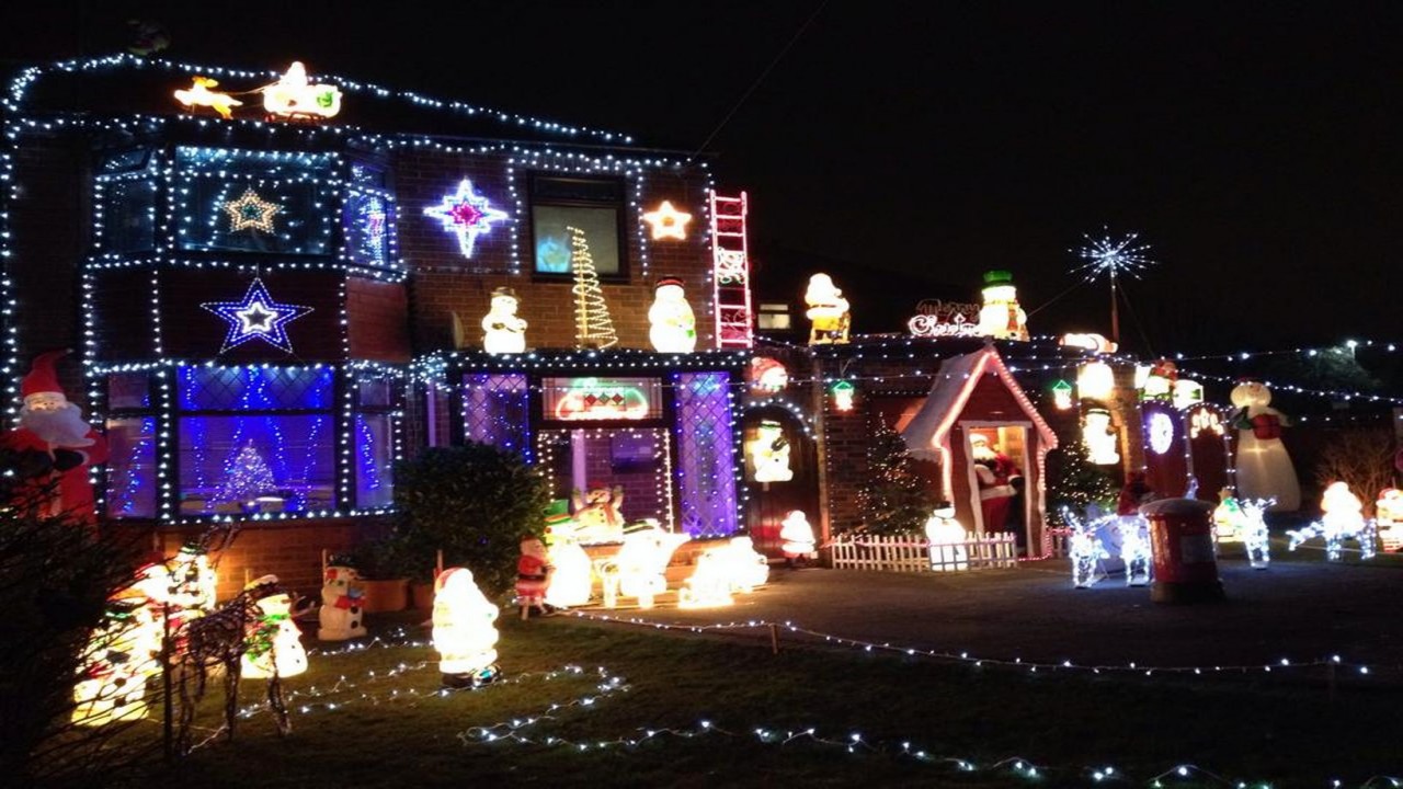 Christmas Lights 2: Bigger Dazzling Displays