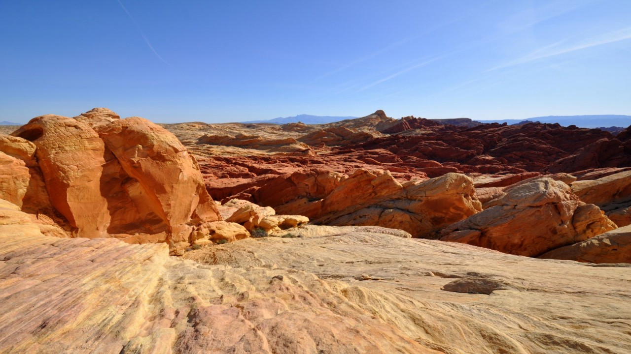 Nature Wonders FIRE CANYON U.S.A.