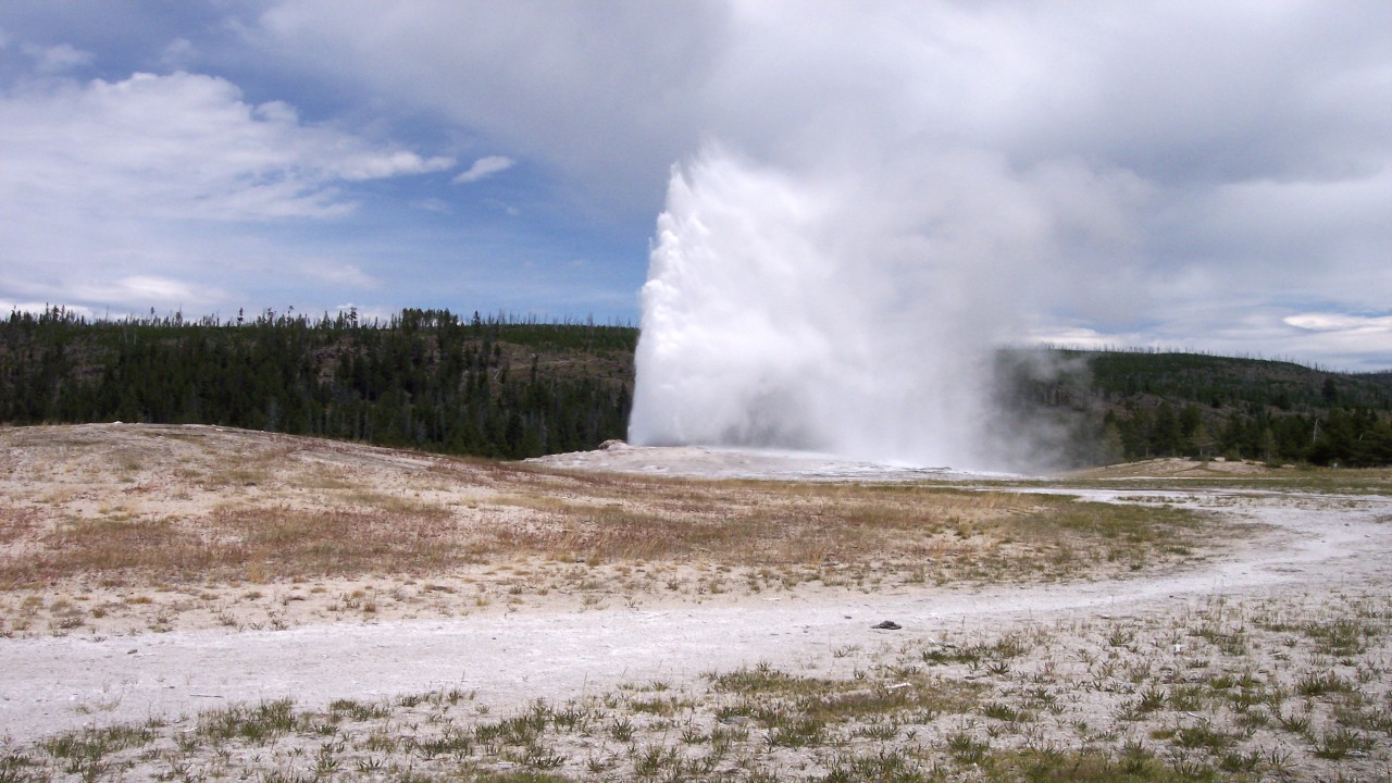 Nature Wonders YELLOWSTONE NATIONAL PARK