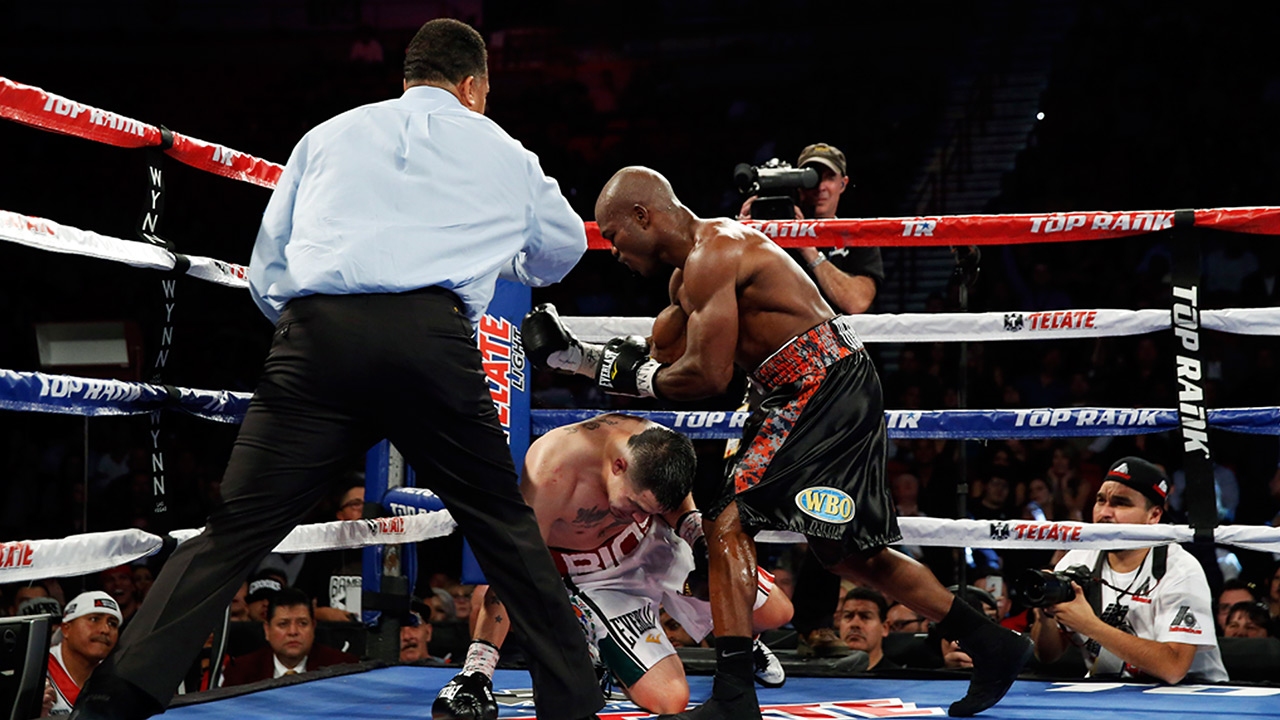 Classic Boxing: Bradley vs. Rios