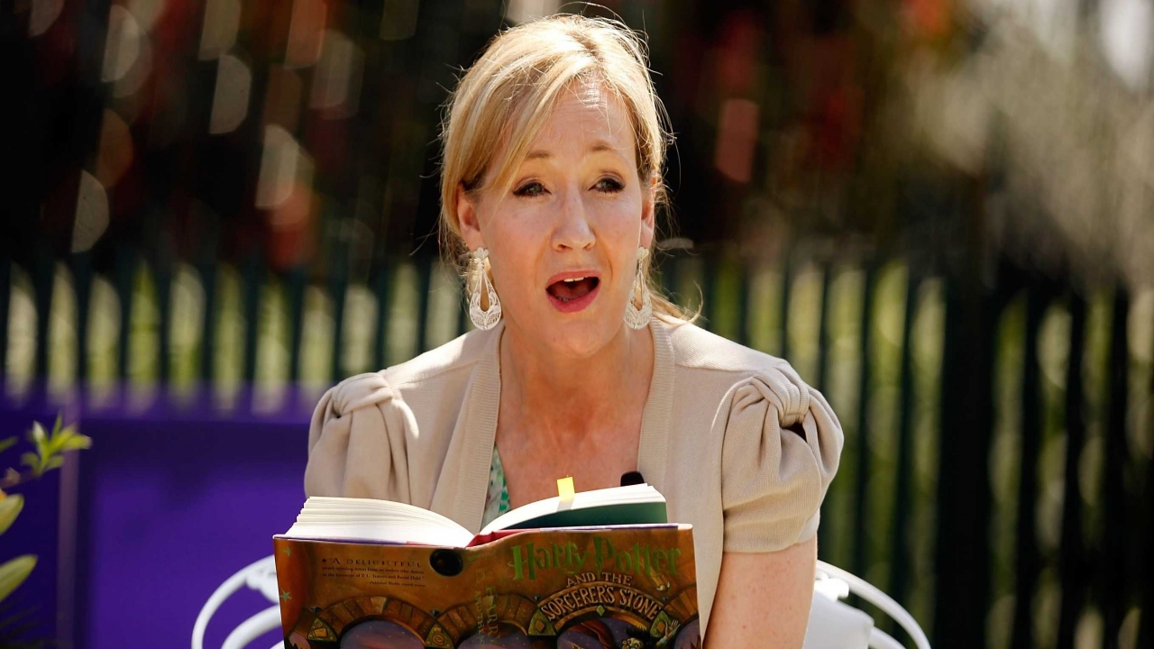 The Magical World of Harry Potter: The Unauthorized Story of J.K. Rowling