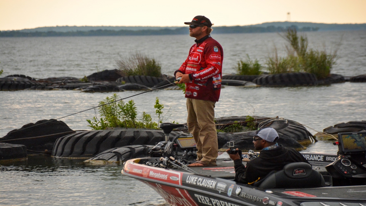 Ultimate Tips & Techniques Series Vol. 08 Plastic Worms