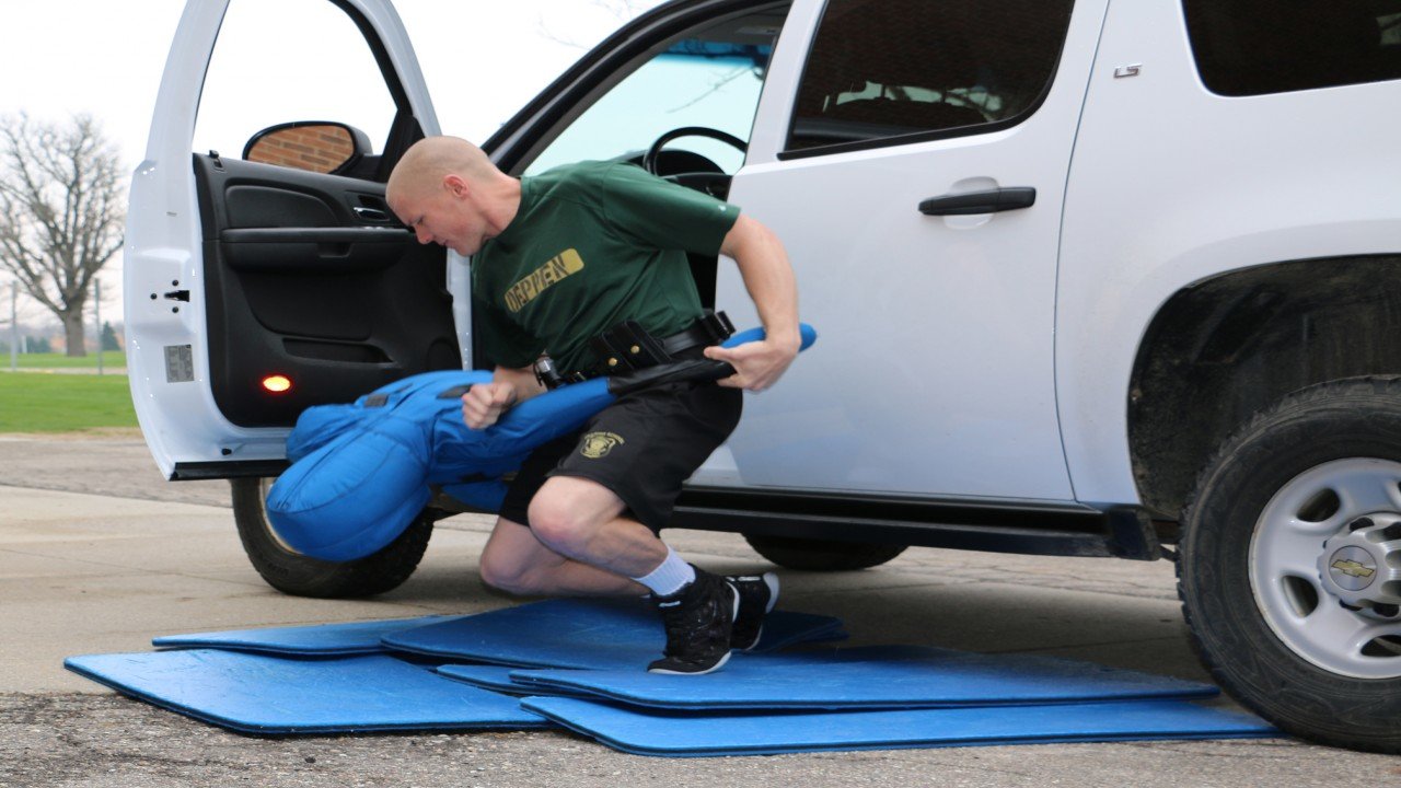 Police Baton, Handcuffing & Vehicle Extraction Training