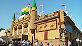 A Program About Unusual Buildings & Other Roadside Stuff