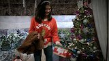 Girl Meets a Christmas Maya