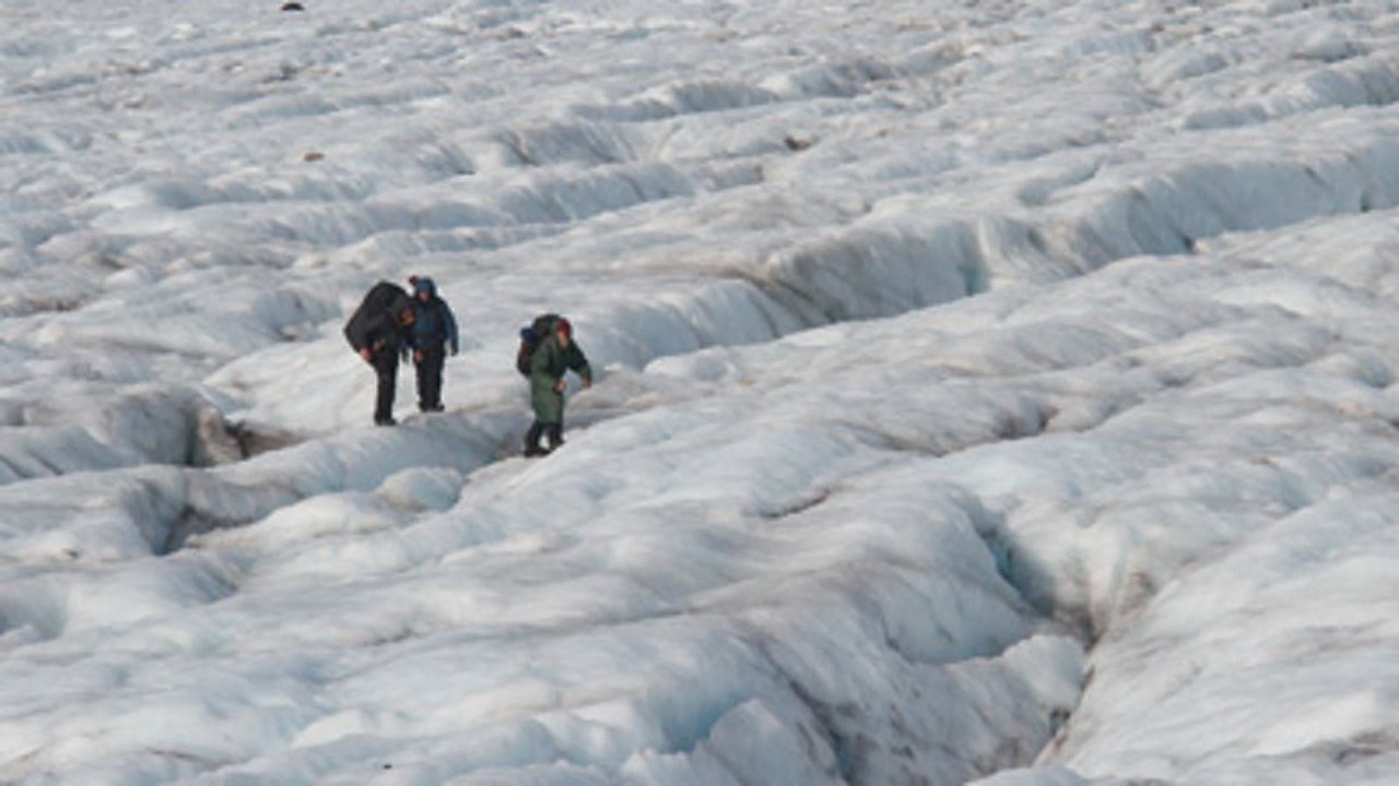 Ultimate Survival Alaska: The Extra Mile