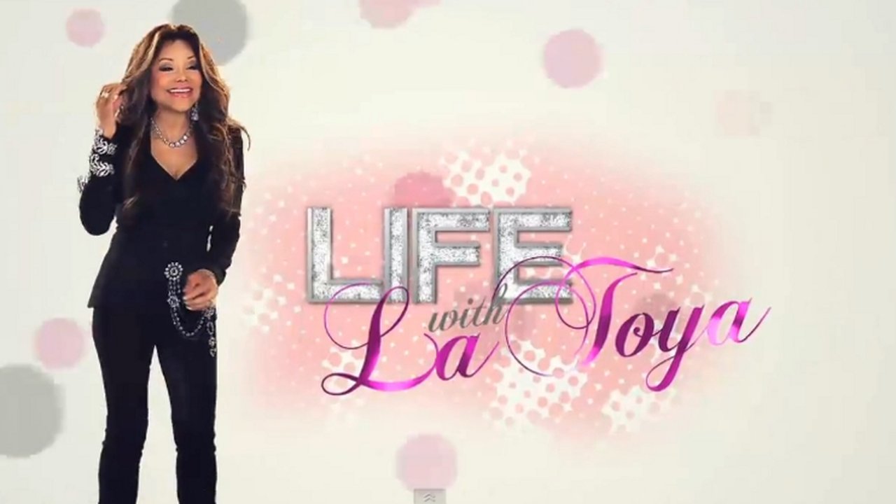 Life with La Toya: Extra Giggles