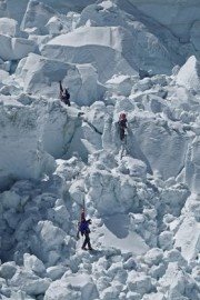 Everest Avalanche Tragedy