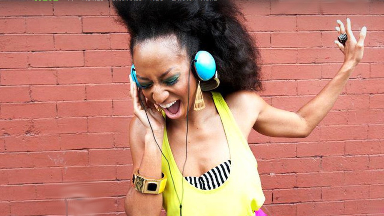 GimmeMo' with Monique Coleman