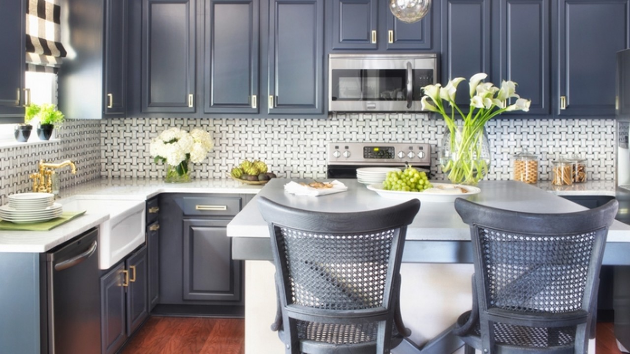 HGTV's Kitchen Makeovers