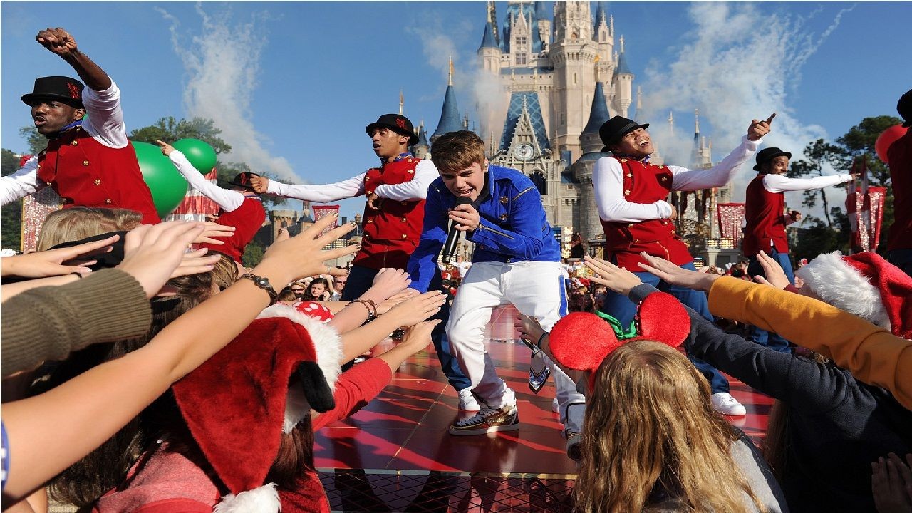 Disney Parks Unforgettable Christmas Celebration