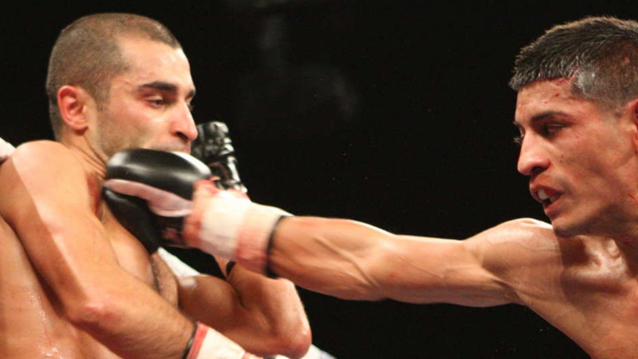 SCB: Mares vs. Darchinyan