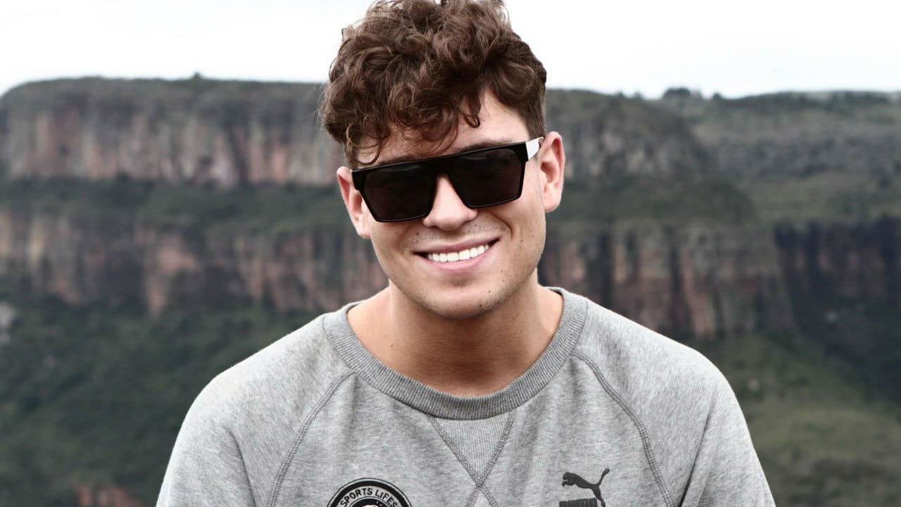 Educating Joey Essex