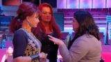 Wynonna and Naomi Judd / AIDS in Williamson, West Virginia