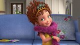 How to Wear a Boa