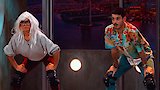 Una masterclass di twerking, un battesimo satanico e un inatteso guasto