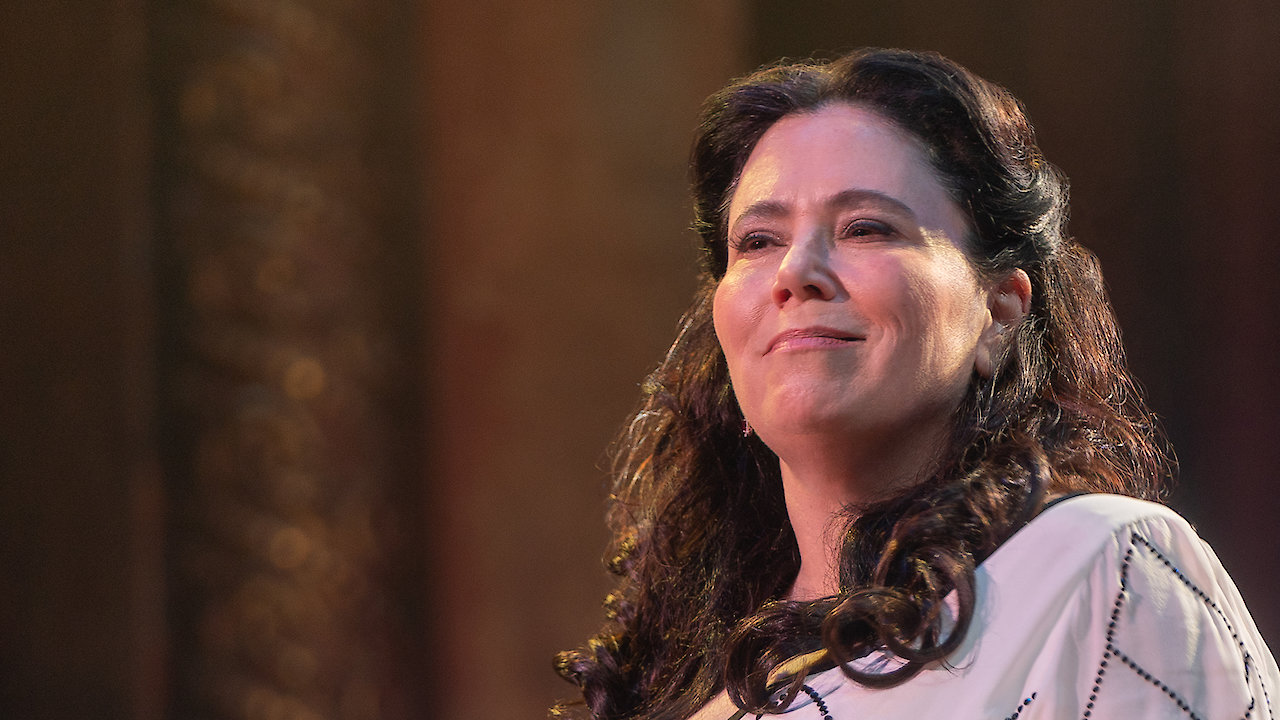 Alex Borstein: Corsets & Clown Suits